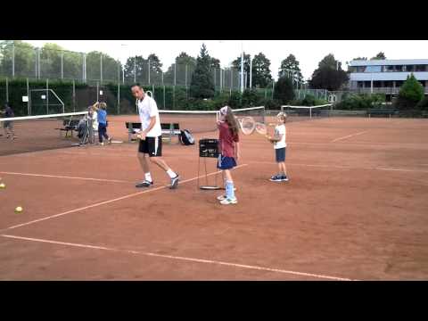 Amvj jeugd gewicht verplaatsing tijdens forehand