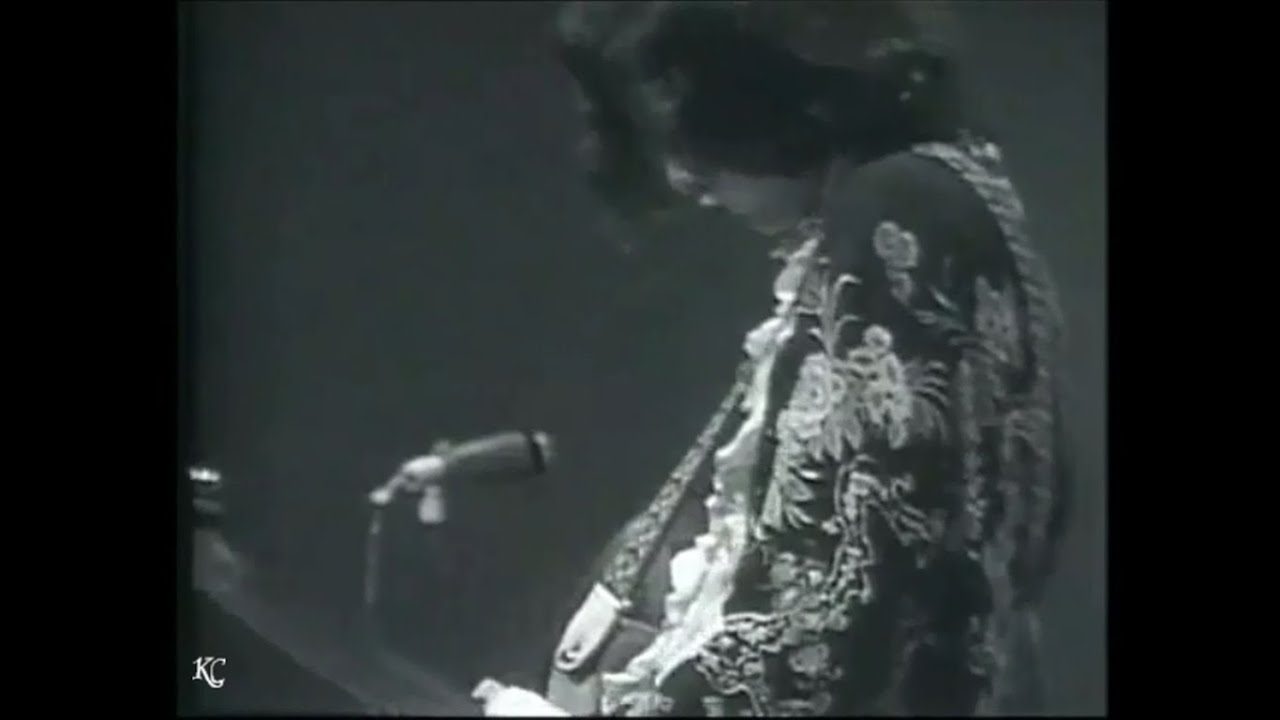 Dazed and Confusedâ€”Original version 1967; the Yardbirds with Jimmy Page - YouTube