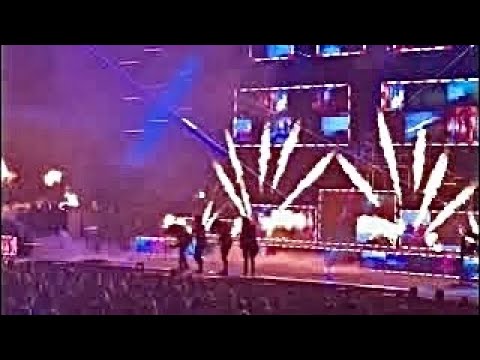 2022 TSO Trans-Siberian Orchestra, Pittsburgh - "Wizards in Winter" flamethrower fireworks!