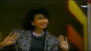 Download lagu Vera Verial - Burung Burung Kecil (1987) Aneka Ria Safari mp3 Download lagu Vera Verial - Burung Burung Kecil (1987) Aneka Ria Safari mp3