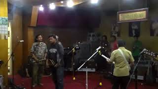 Download lagu INSTRUMENTAL GHIBAH rhoma irama sesi latihan26 sept 2017 mp3