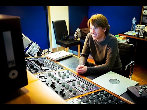 Mastering engineer Peter Hewitt-Dutton talks with Mike Exeter about the disc mastering process