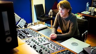 Mastering engineer Peter Hewitt-Dutton talks with Mike Exeter about the disc mastering process