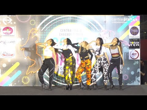 190330 (4K) Lazy cover ITZY - 달라달라 (DALLA DALLA) @ Central Chaengwattana cover dance