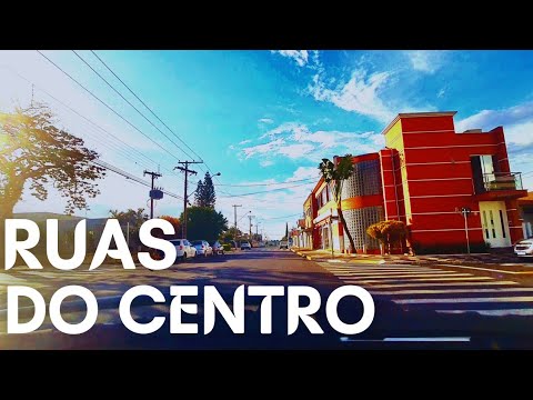 Passando Pelas Ruas de Carro Pelo Centro da  Cidade de CONCHAL Interior