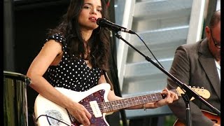 Norah Jones . Once I Had A Laugh . Day Breaks . Lyrics