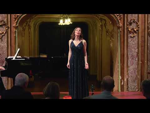 Anastasiya Taratorkina - Alban Berg "Sieben frühe Lieder" -  Im Zimmer