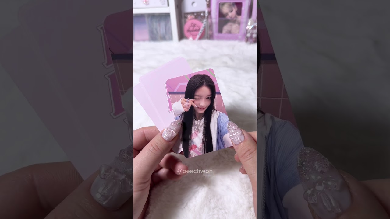 Unboxing Illit I’ll Like You Weverse Album