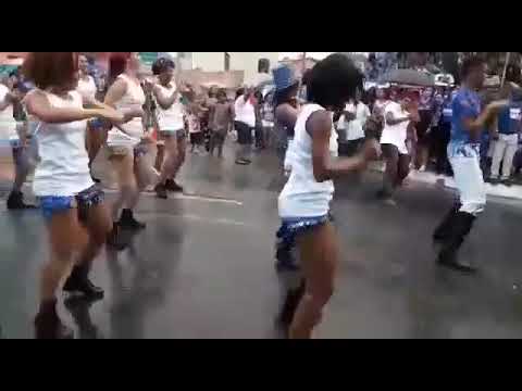 Coreográfico da Fanpop de Parafuso  apresentando acordando o prédio e Despacito