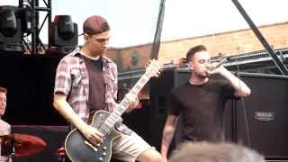 Issues - Her Monologue - Live HD 4-26-13