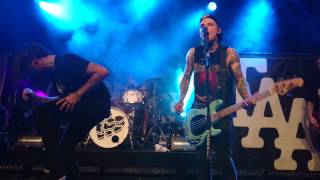 The Amity Afflicton - Fight My Regret Live