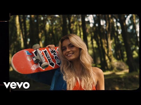 Rita Laranjeira - Clouds