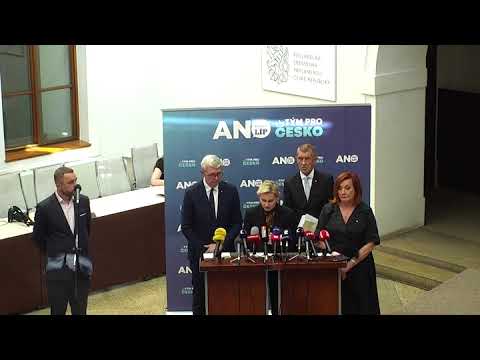 Premiér Andrej Babiš o mimořádné schůzi k vyslovení nedůvěry vládě