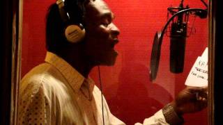 Hopeton James voicing a dubplate part 1 - Kaya Sound dubplates service (Kingston,Jamaica)