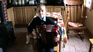 Natasha O' Brien playing Trip to Cullenstown on button accordion