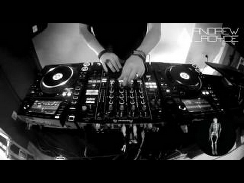 usual banging techno