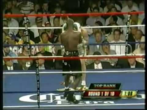 Julio Cesar Chavez Jr (30-0-1 23 KOs) vs Anthony "showtime" Shuler (20-4-1 14 KOs)