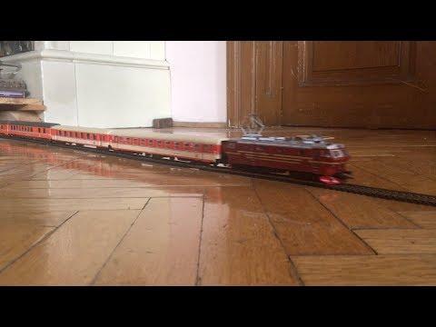 ÖBB D 468 bzw. 469 "Arlberg-Express" mit NSB- und SBB-Loks