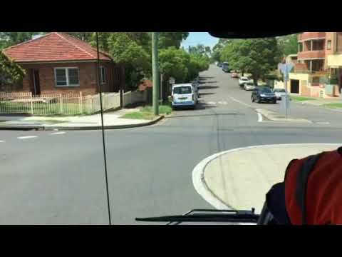 909 - Parra - Bankstown - Kingsland St Just Passed Regents Christian Sch - Turning right into Amy