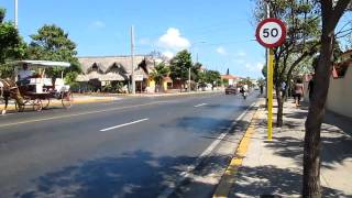 preview picture of video 'Varadero, Cuba, calle principal'