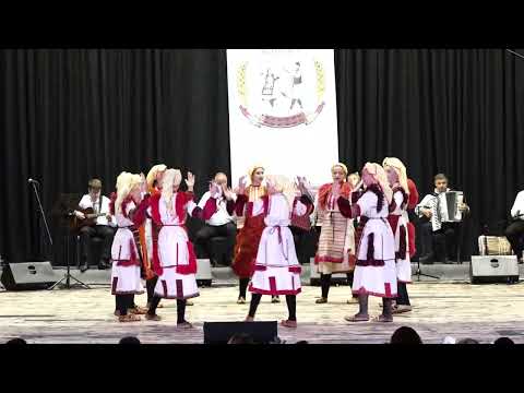 Ensemble Bojmija, Macedonia - "Tresenica"' - children''s group