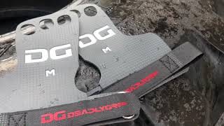 DG-DeadlyGrip 3 Hole Carbon Fiber Grips.
