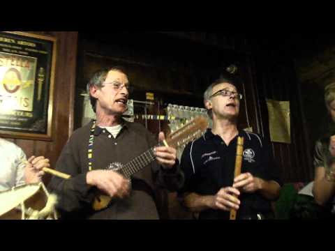 LOS GRINGUITOS candombé.MP4