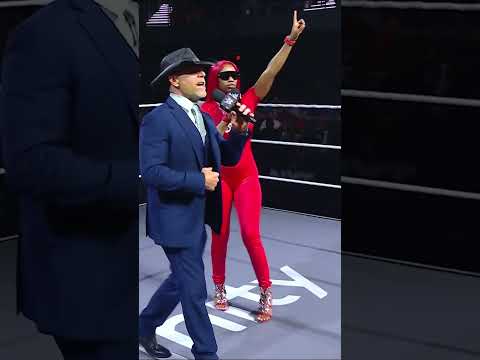 Sexy Redd & HBK kick off Stand & Deliver 💋