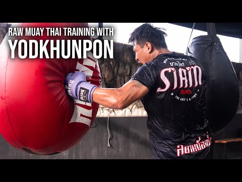 Raw Muay Thai Training With Yodkhunpon | Siam Boxing