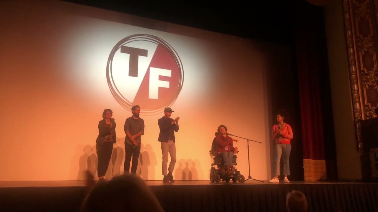 True/False audience cheers for I Didn't See You There