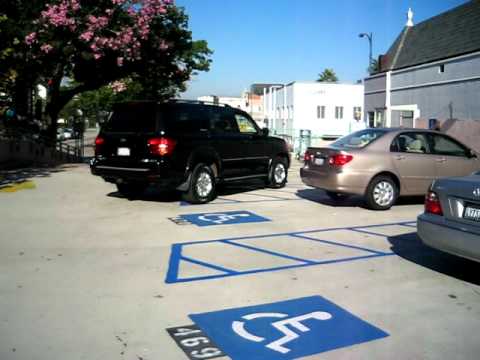 I was not blocking the handicap spot in Beverly Hills