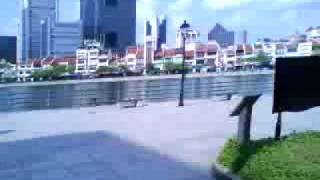 Boat Quay Singapore and Thomas Raffles Statue (October 2009)