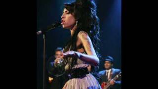 Amy Winehouse-Beat The Point To Death