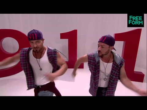 Melissa & Joey Season 4 (Clip 'Joe's Music Video')
