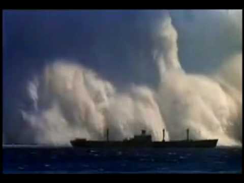 Amazing underwater explosion