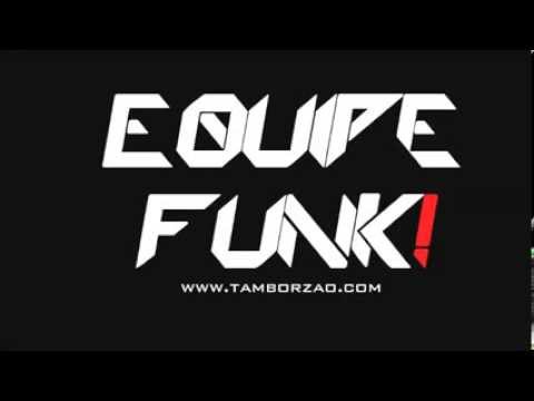 Mc David e Mc Macelly - Ela Passa Sarrando em Todos DJ FEFLIPE