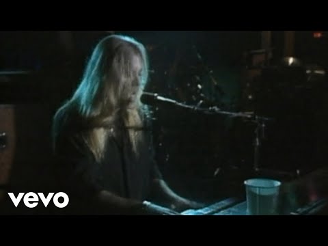 I'm No Angel video thumbnail