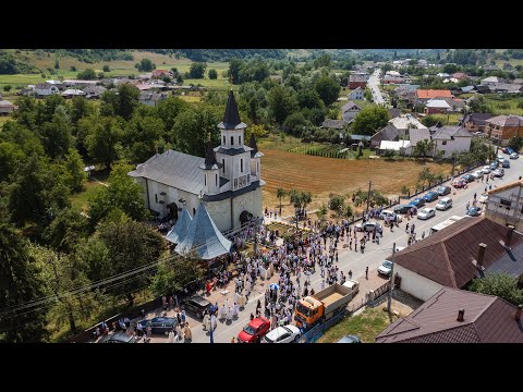 Resfintirea Bisericii "Sfintii Arhangheli Mihail si Gavril" Spermezeu, jud. B-N, 25 august 2002