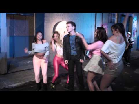 Michel Teló e Sorriso Maroto   É Nóis Faze Parapapá Clipe Oficial