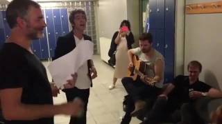 Sidonie y la habitación roja  - viento de cara