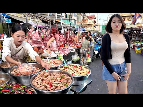 Best CAMBODIAN Street Food 2026 - Evening Walking Tour in Toul Tom Poung Market, Phnom Penh City