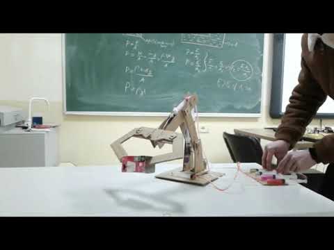 Projekte të nxënësve të klasave të 10-ta në Fizikë- "Pressure in liquids"