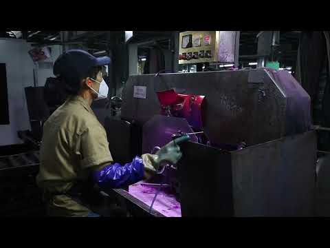 Shower enclosure production inside China sanitary ware factory