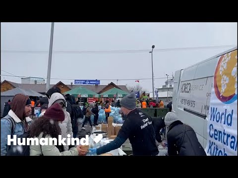 Renowned humanitarian José Andrés unites chefs to help refugees fleeing Ukraine | Humankind