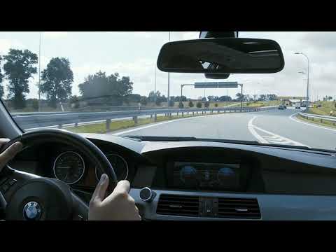 Trzymajcie się, Dorośli! Jak korzystać z AmberGO na bramkach