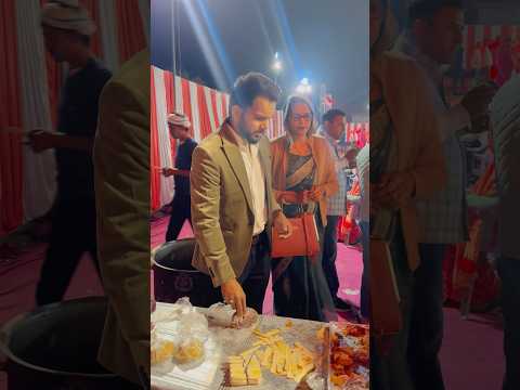 Kya karu mai iska😅 #shortvideos #comedy #youtubeshorts #funny #marriage