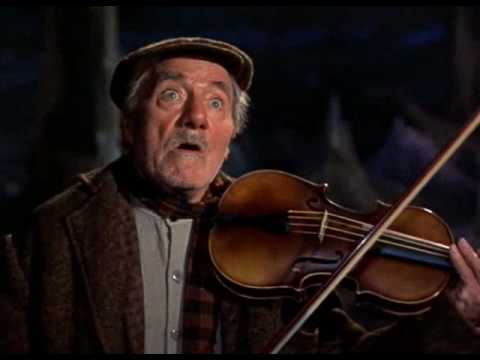 Thumbnail of the video: Darby O'Gill and the Little People - WTF fiddle scene