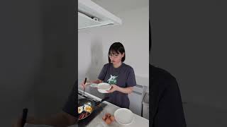 朝から優勝。ウインナーと目玉焼きで最高の朝ごはん #朝ごはん #料理動画 #一人暮らし #自炊
