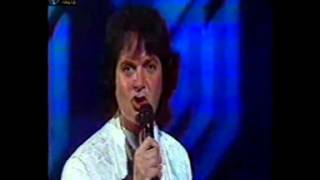 CAMILO SESTO AMORES CON DOBLE VIDA