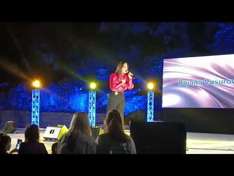 Jadranka Barjaktarević: Rodi sunce sa planina